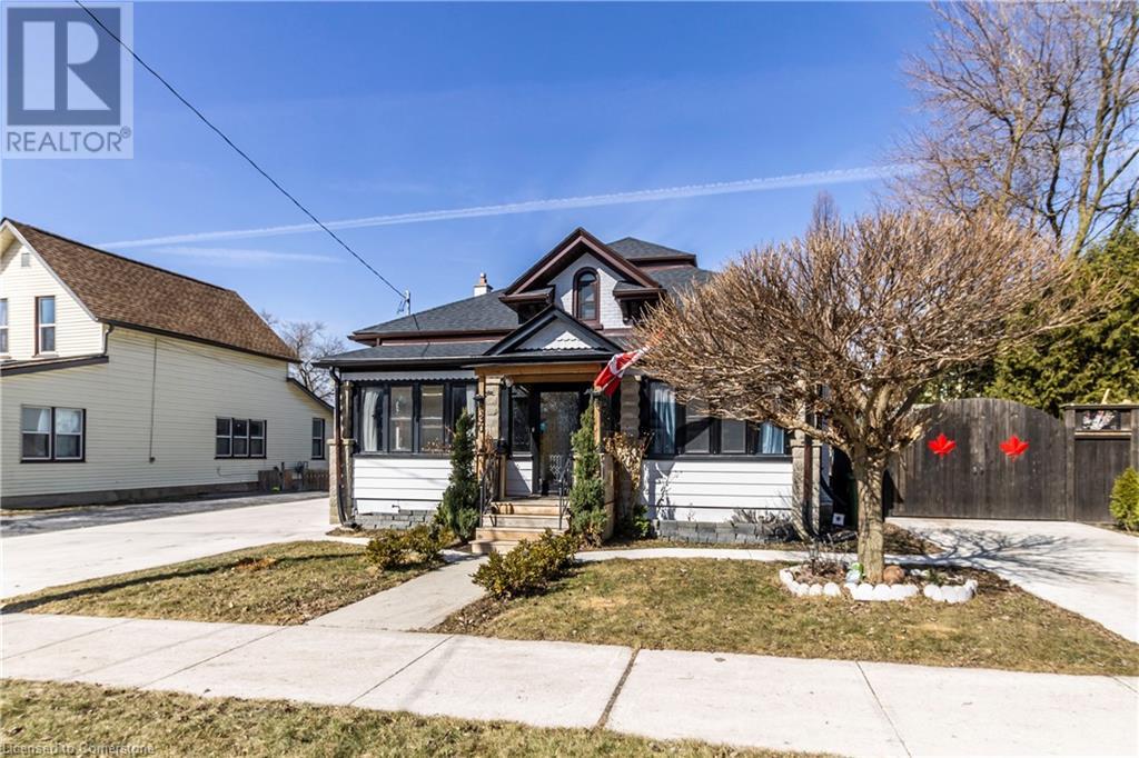 30 Erie Street, St. Thomas, Ontario  N5R 2M5 - Photo 2 - 40737010