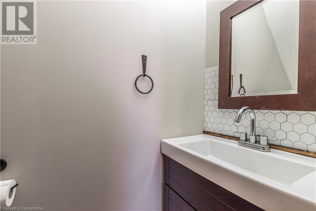 30 Erie Street, St. Thomas, Ontario  N5R 2M5 - Photo 21 - 40737010