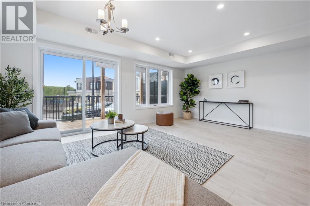 15 Stauffer Woods Trail Unit# A01, Kitchener, Ontario  N2P 2P4 - Photo 4 - 40736026