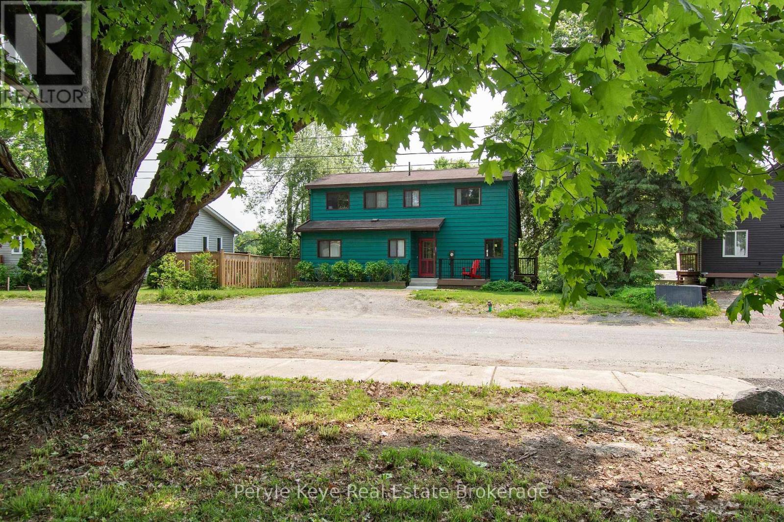 5 Bird Lane, Bracebridge, Ontario  P1L 1J1 - Photo 8 - X12197488
