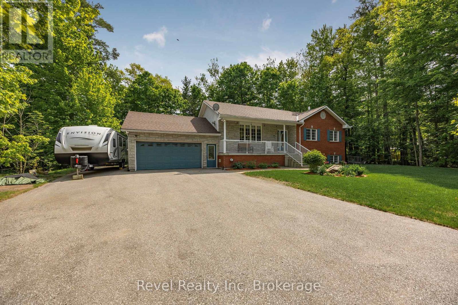 9 Albion Lane, Tiny, Ontario  L9M 0J2 - Photo 2 - S12197617