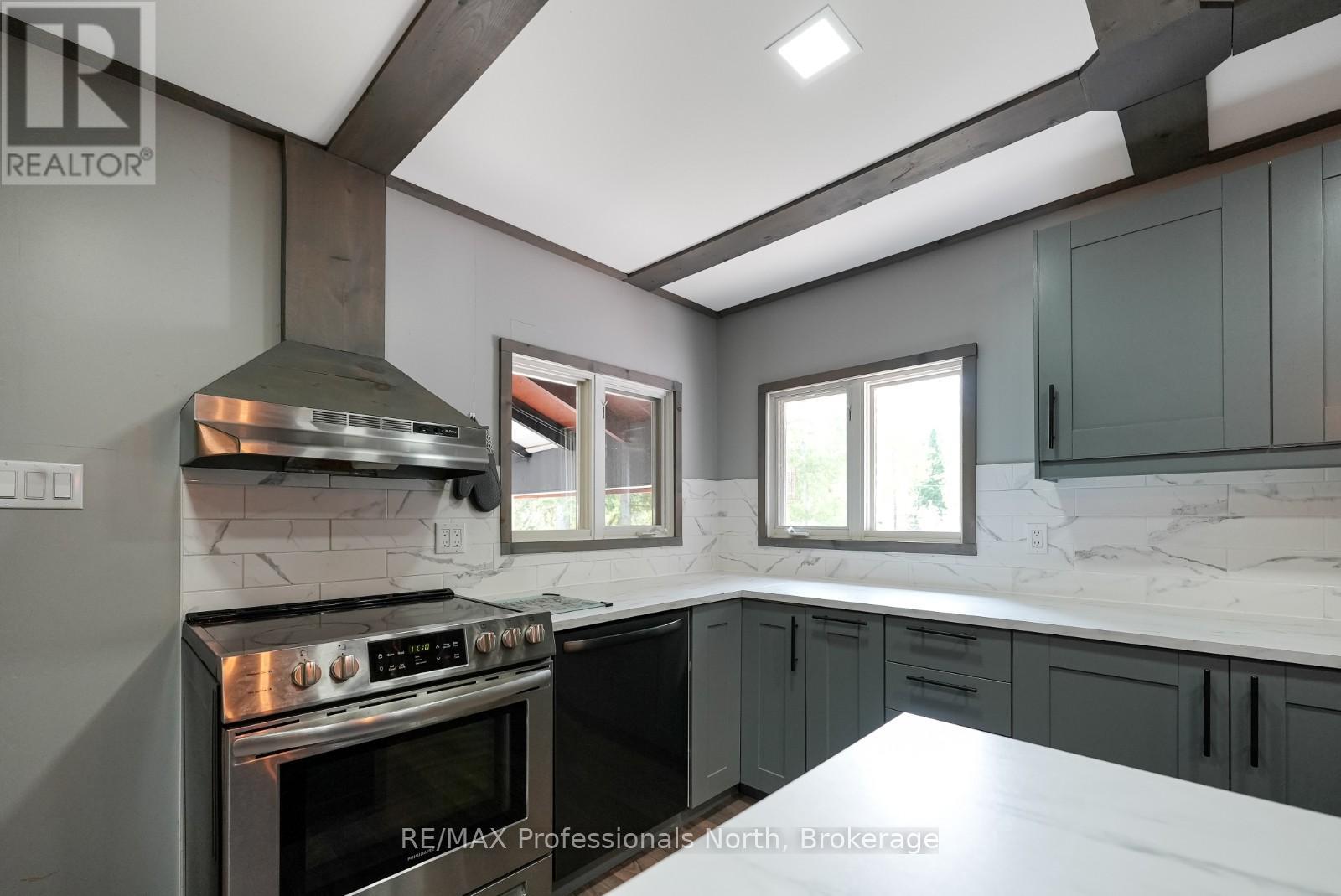 2473 North Shore Road, Algonquin Highlands, Ontario  K0M 1S0 - Photo 10 - X12197750