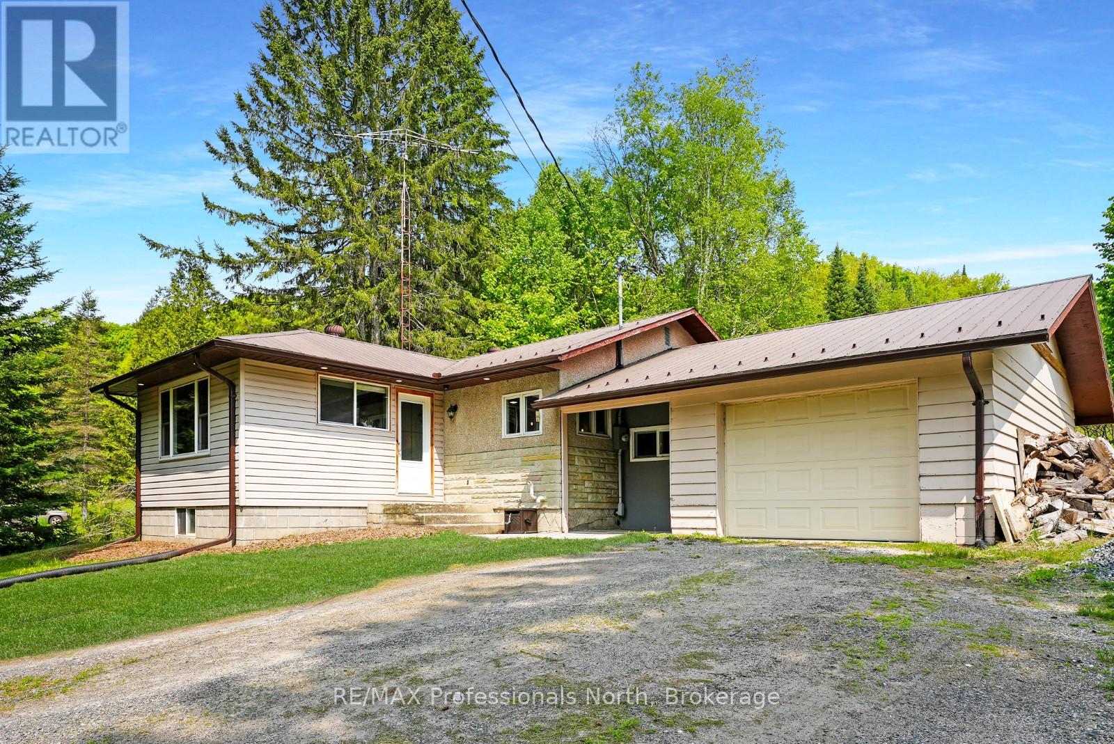 2473 North Shore Road, Algonquin Highlands, Ontario  K0M 1S0 - Photo 2 - X12197750