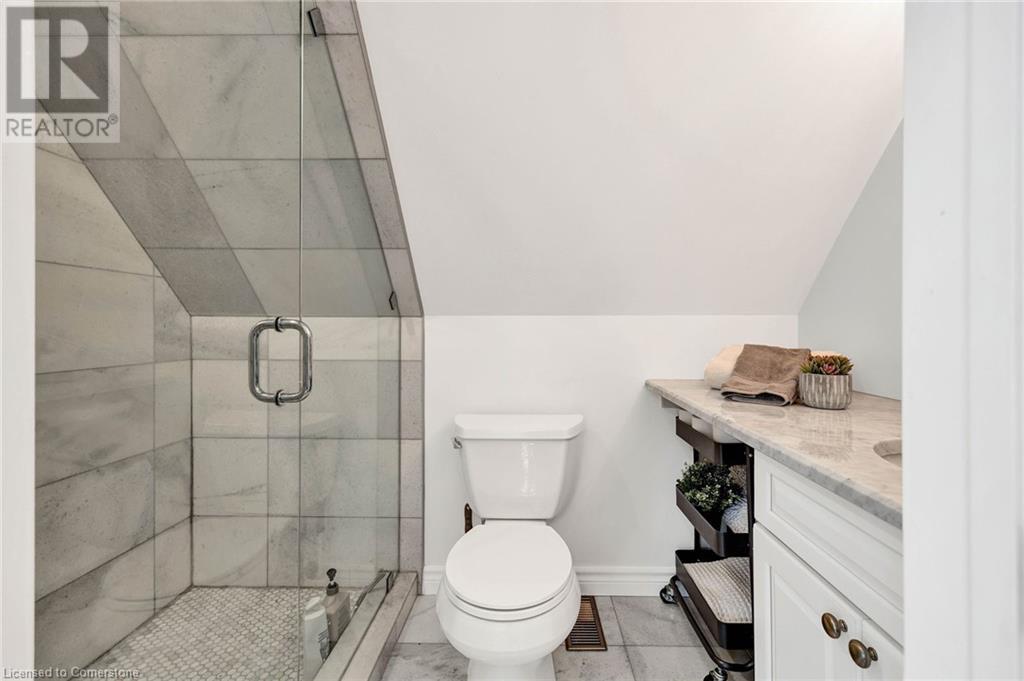 19 Dunbar Road N, Waterloo, Ontario  N2L 2C8 - Photo 20 - 40737461