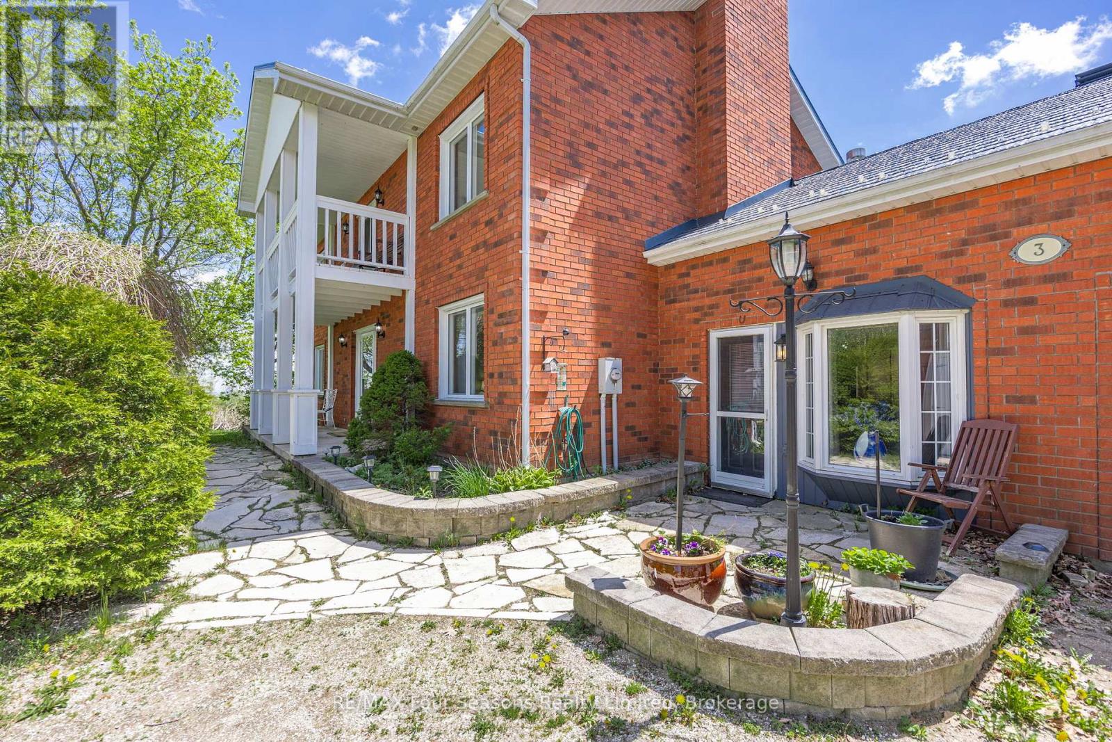 3 Sydenham Trail E, Clearview, Ontario  L0M 1H0 - Photo 5 - S12198023