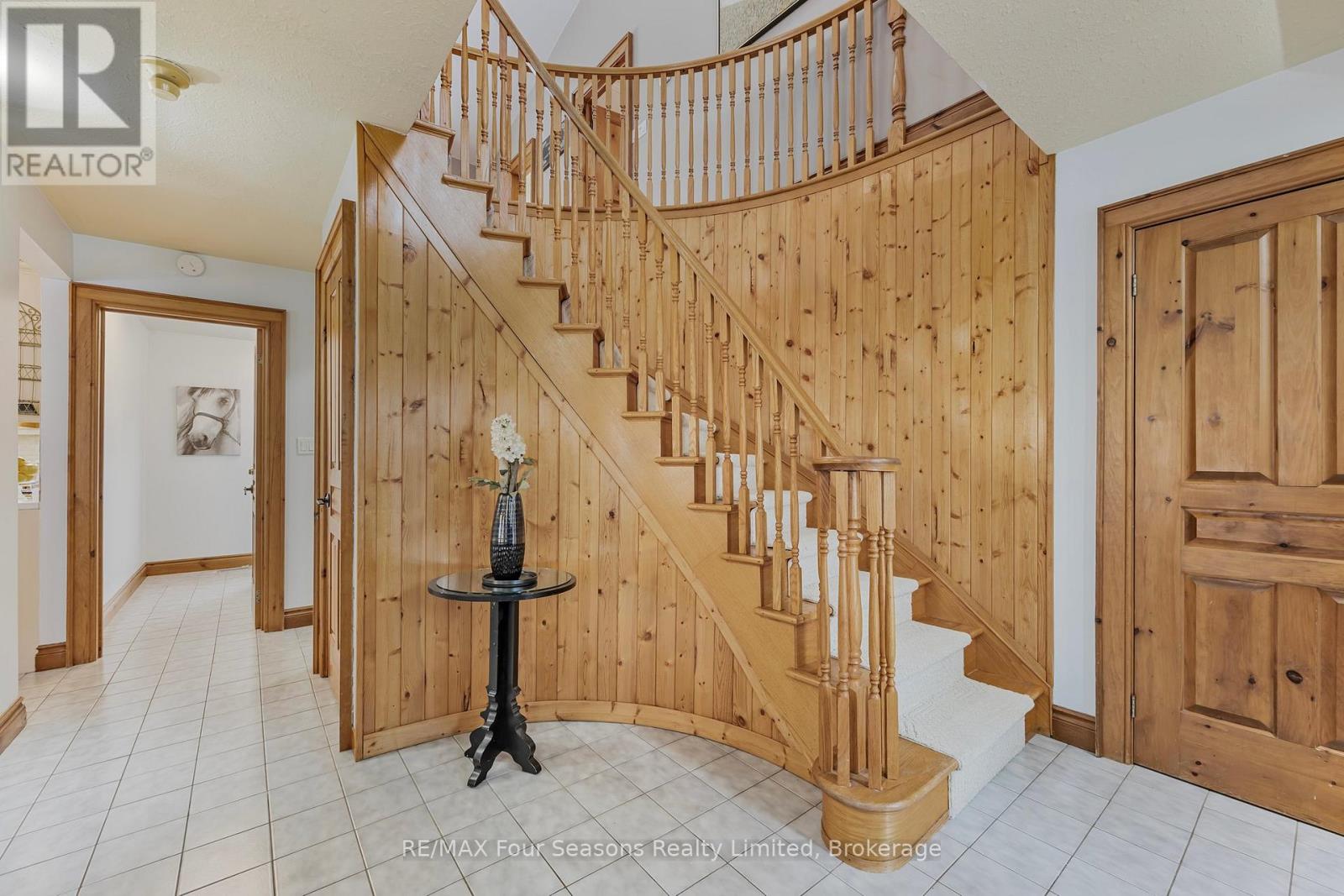 3 Sydenham Trail E, Clearview, Ontario  L0M 1H0 - Photo 7 - S12198023