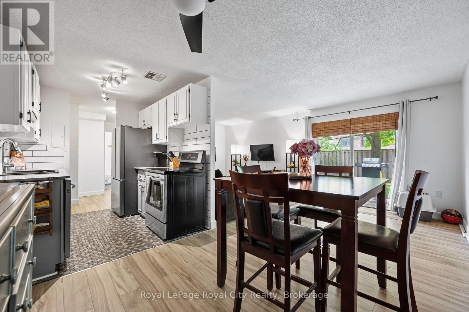 104 - 234 Willow Road, Guelph, Ontario  N1H 7C6 - Photo 12 - X12197777