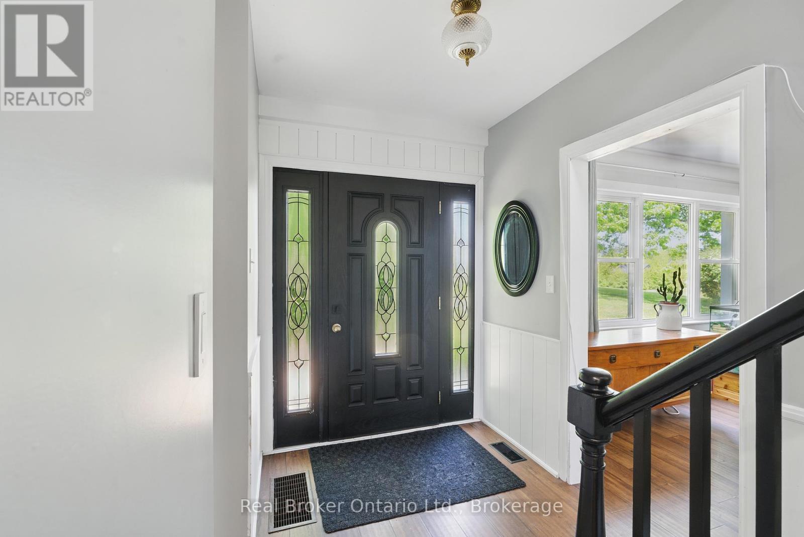 7007 Wellington Rd 34, Puslinch, Ontario  N3C 2V4 - Photo 5 - X12197948
