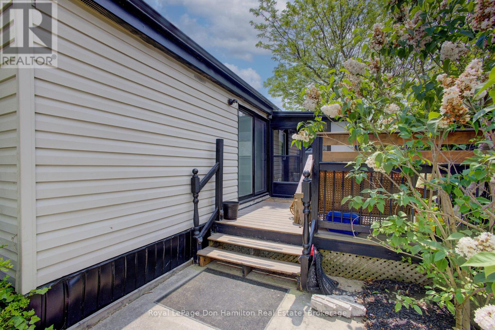 5 - 450 Tremaine Avenue S, North Perth, Ontario  N4W 3G9 - Photo 4 - X12198165