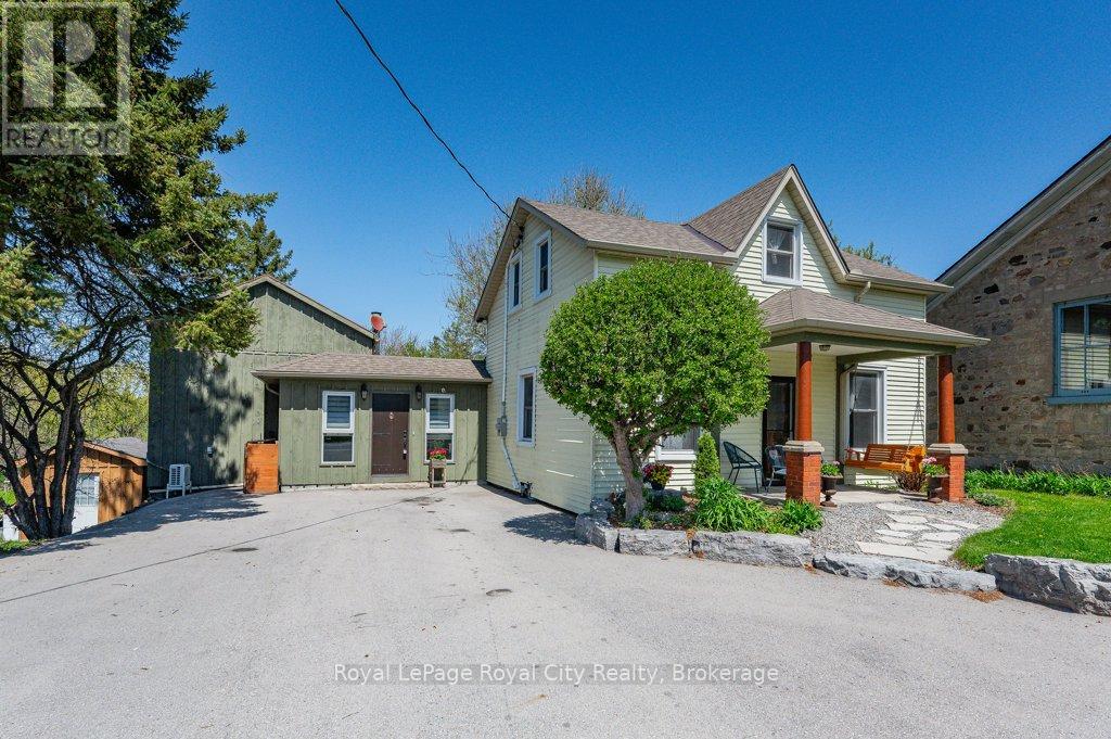 73 QUEEN STREET, Puslinch, Ontario