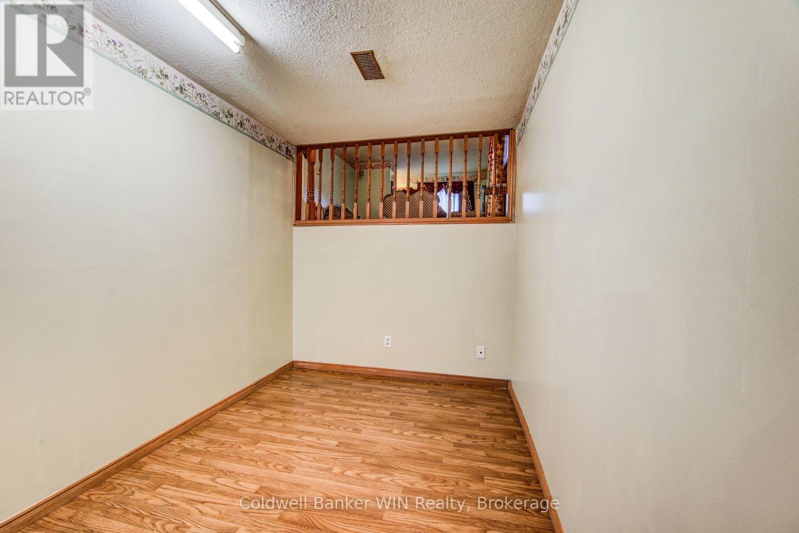 120 Melissa Cres., Wellington North, Ontario  N0G 2L3 - Photo 27 - X12198300