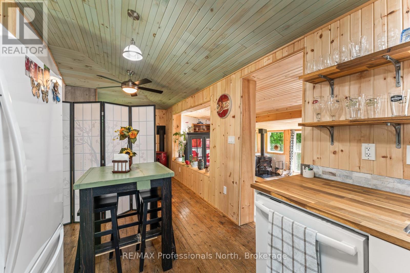 1053 Cutler Road, Muskoka Lakes, Ontario  P0B 1M0 - Photo 11 - X12198439