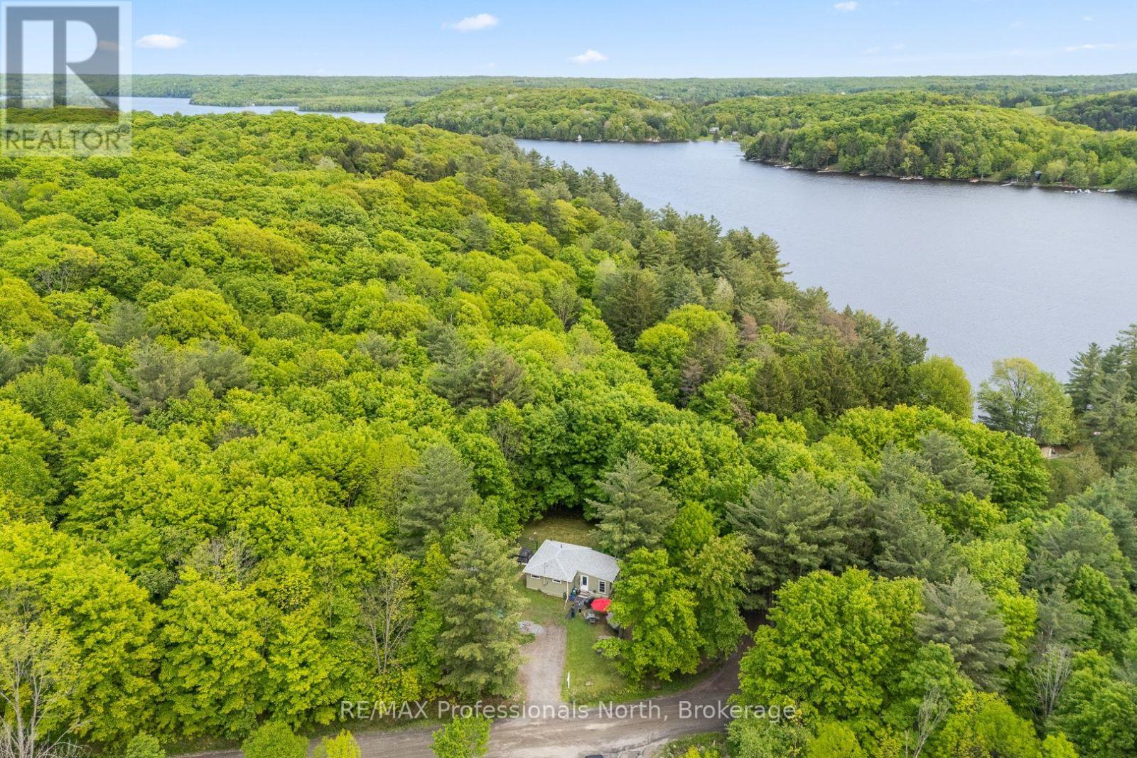 1053 Cutler Road, Muskoka Lakes, Ontario  P0B 1M0 - Photo 2 - X12198439