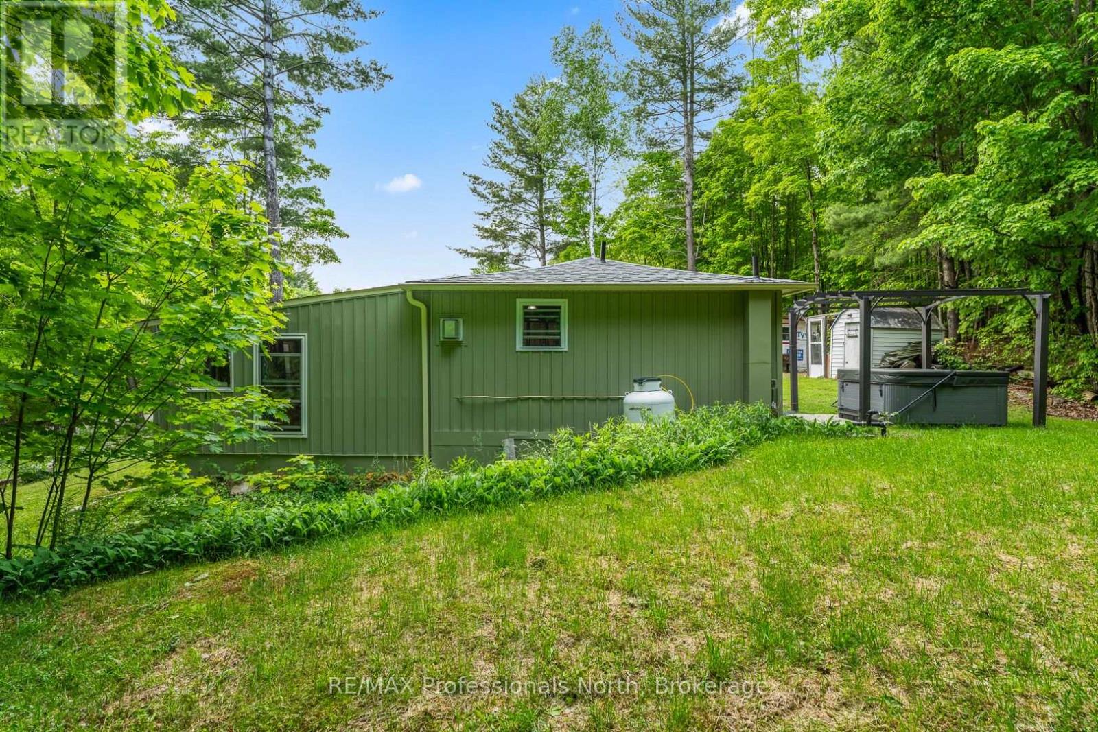 1053 Cutler Road, Muskoka Lakes, Ontario  P0B 1M0 - Photo 21 - X12198439