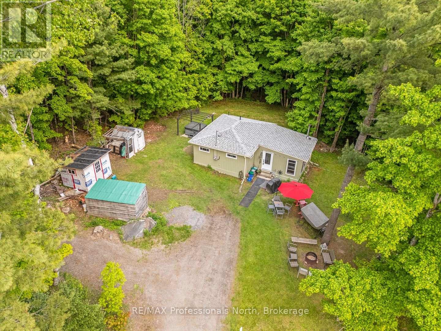 1053 Cutler Road, Muskoka Lakes, Ontario  P0B 1M0 - Photo 3 - X12198439