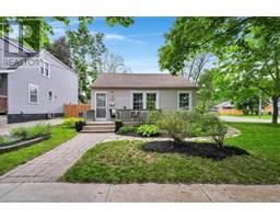 39 BRANT Crescent, Kitchener, Ontario