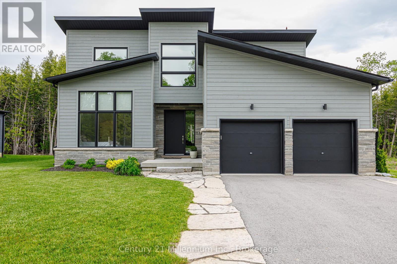113 Tekiah Road, Blue Mountains, Ontario  L9Y 0V5 - Photo 1 - X12198585