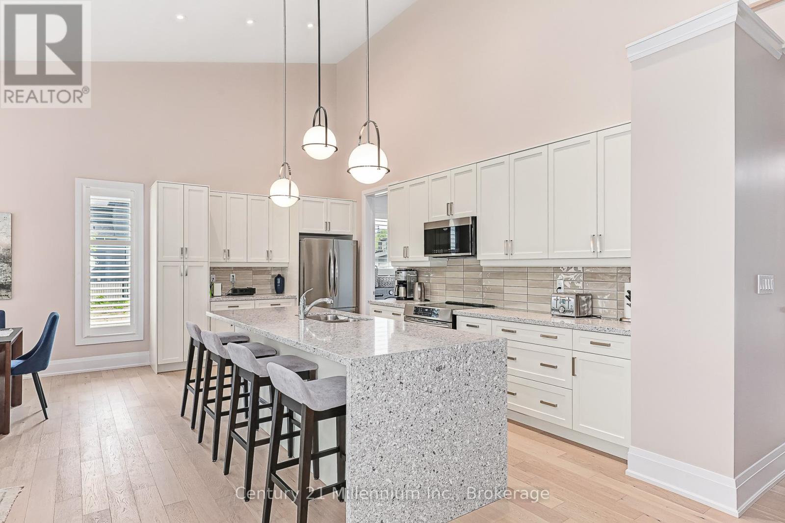 113 Tekiah Road, Blue Mountains, Ontario  L9Y 0V5 - Photo 6 - X12198585