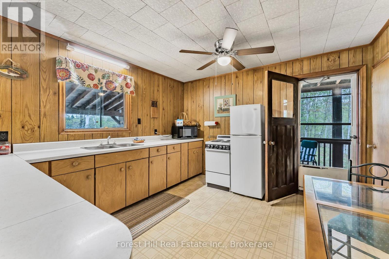 #5 - 4534 Southwood Road, Muskoka Lakes, Ontario  P0C 1M0 - Photo 7 - X12198925