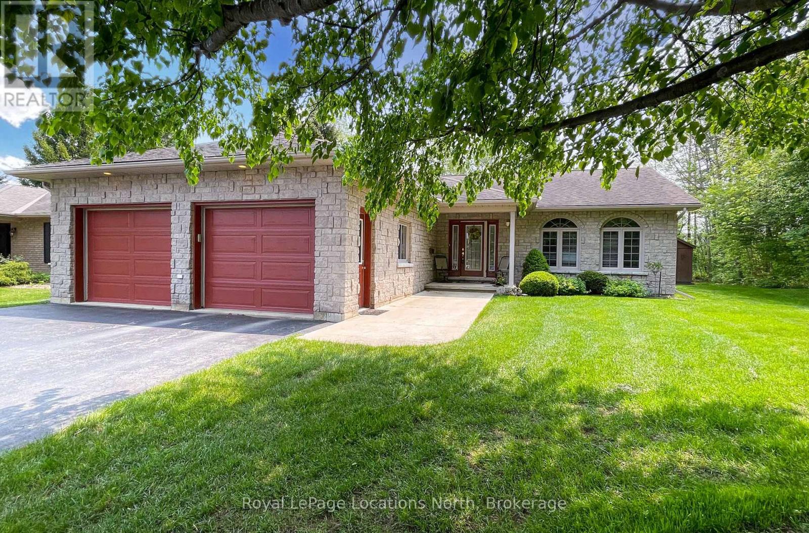 69 FAIRWAY AVENUE, Meaford, Ontario