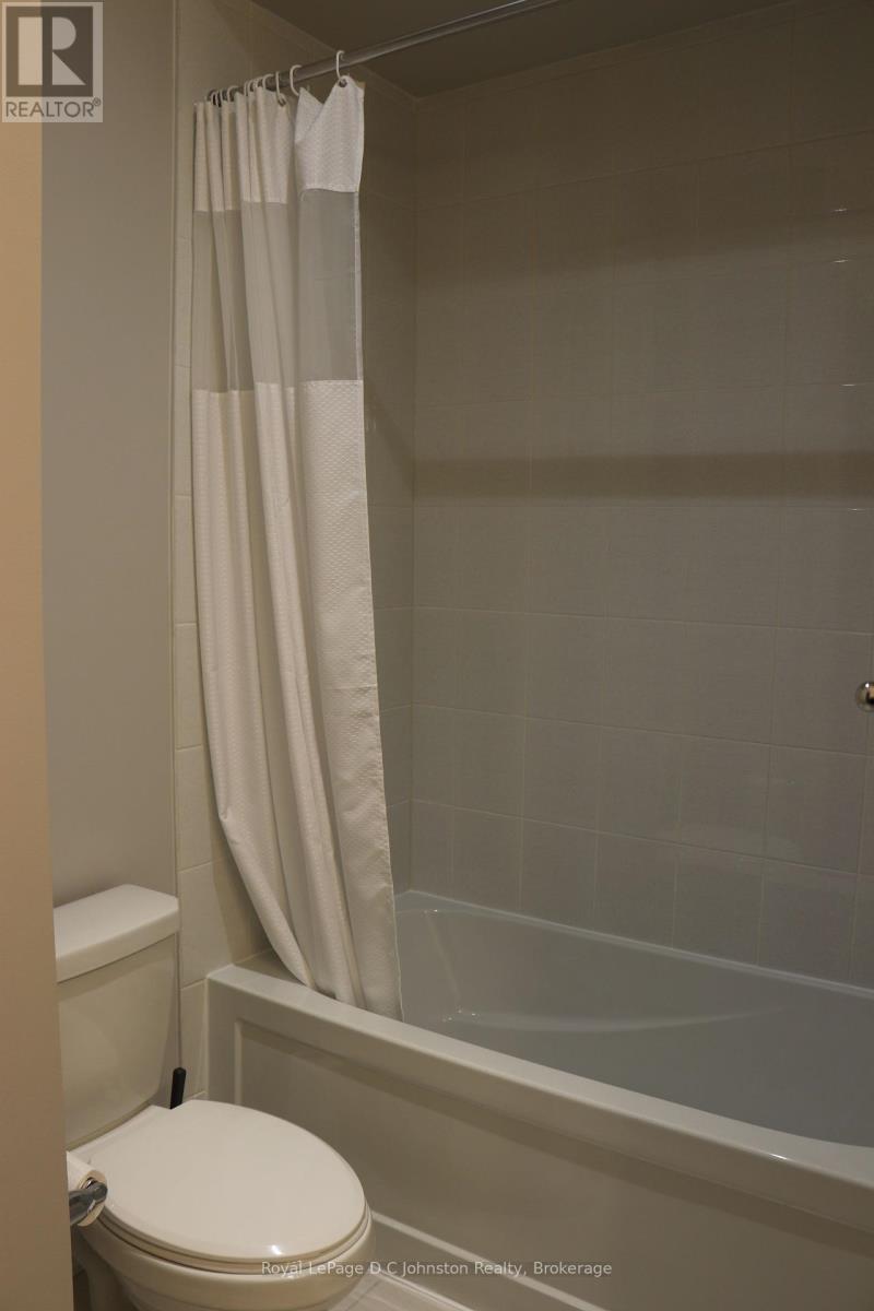 58 William Nador Street, Kitchener, Ontario  N2R 0S3 - Photo 27 - X12199131