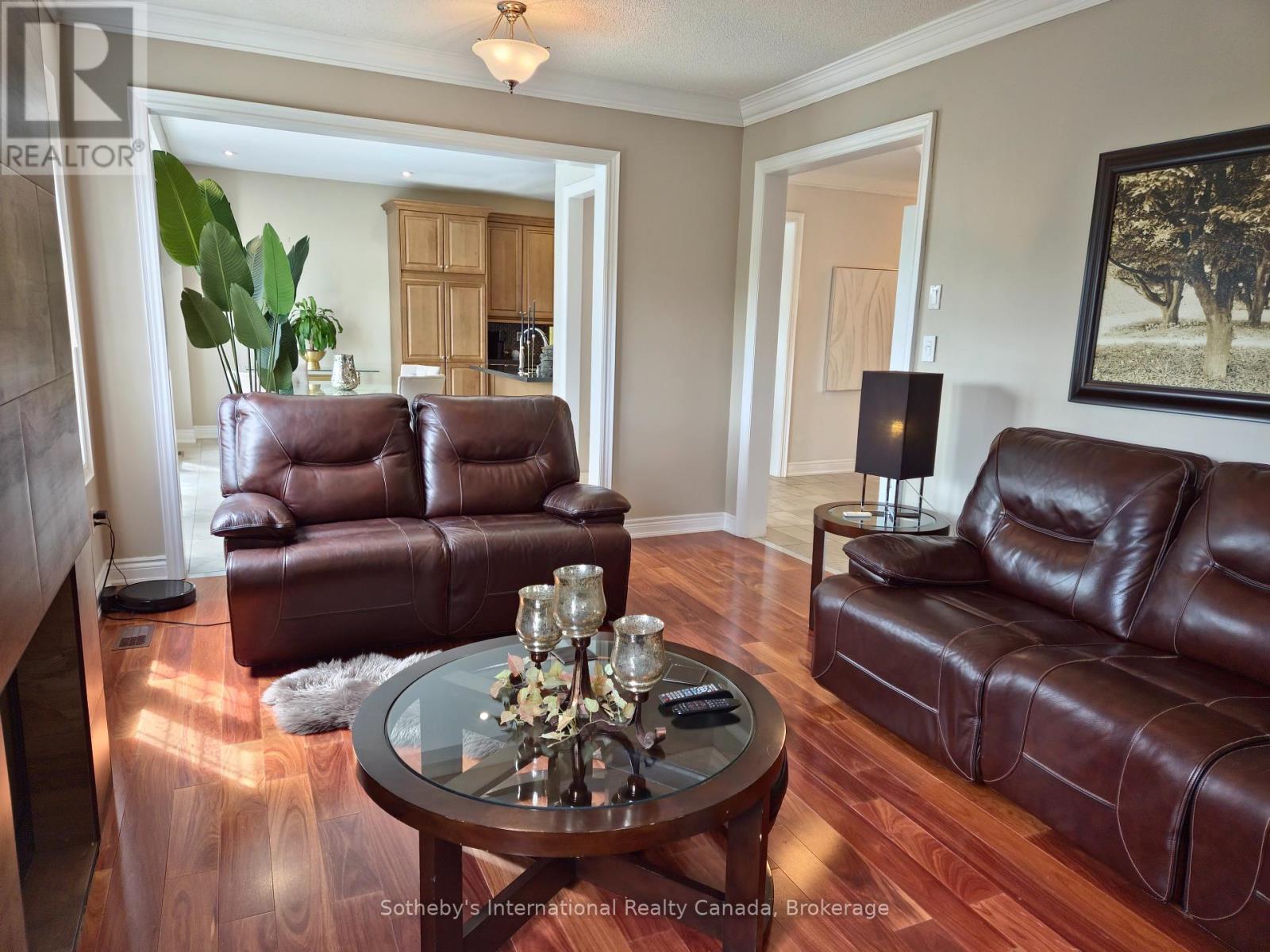 22 Prada Court, Brampton, Ontario  L6P 2K1 - Photo 10 - W12199203