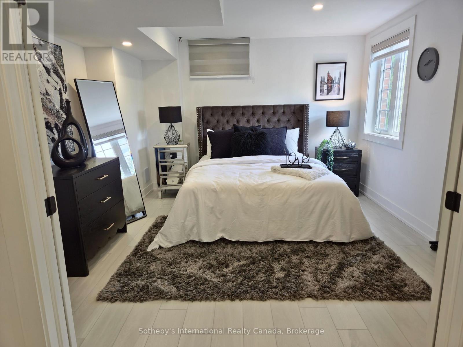 22 Prada Court, Brampton, Ontario  L6P 2K1 - Photo 16 - W12199203
