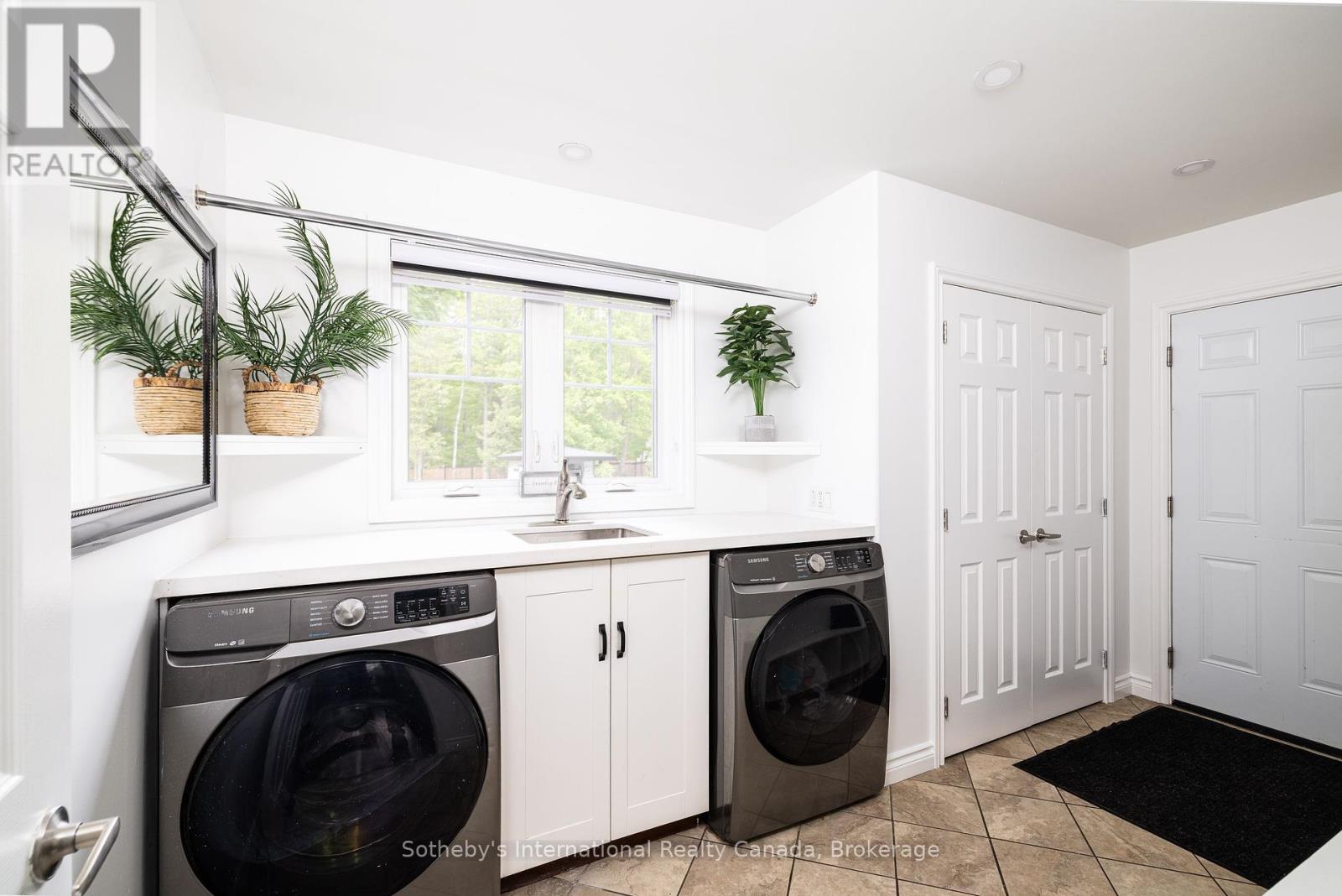 129 Bass Line, Oro-Medonte, Ontario  L3V 0J9 - Photo 18 - S12199450