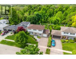 29 STOCKMAN CRESCENT, Halton Hills, Ontario