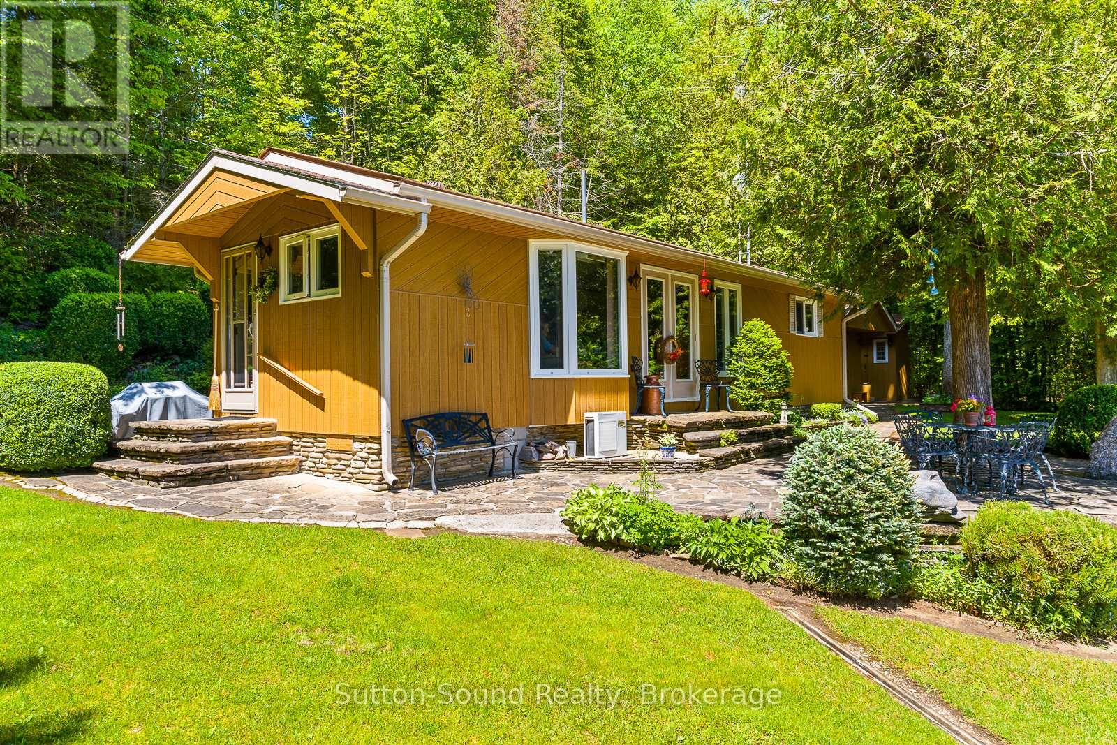 504815 Grey Road 1 Road, Georgian Bluffs, Ontario  N0H 1S0 - Photo 3 - X12199538
