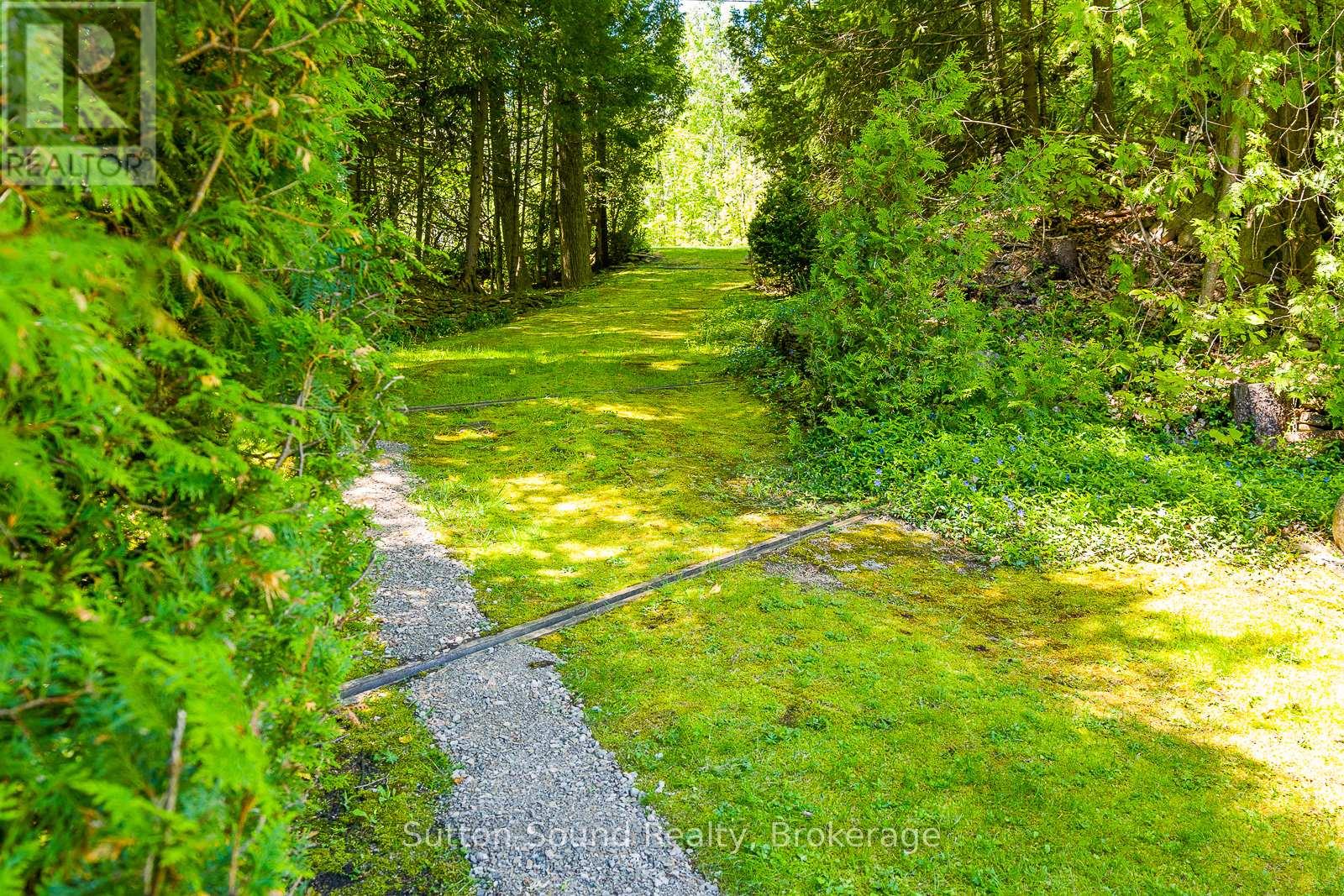 504815 Grey Road 1 Road, Georgian Bluffs, Ontario  N0H 1S0 - Photo 9 - X12199538
