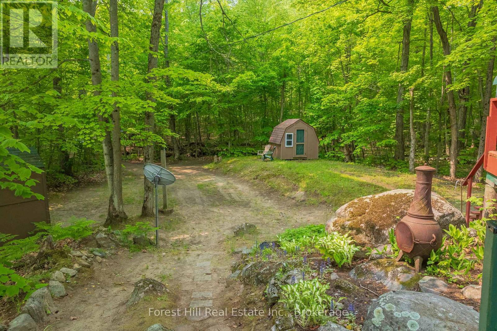 1067 West Black Lake Road, Muskoka Lakes, Ontario  P0C 1M0 - Photo 25 - X12199734