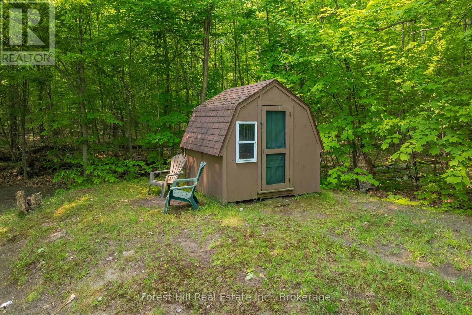 1067 West Black Lake Road, Muskoka Lakes, Ontario  P0C 1M0 - Photo 26 - X12199734