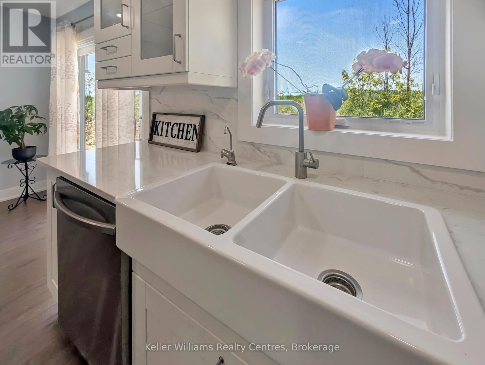 20 Red Bay Road, South Bruce Peninsula, Ontario  N0H 2T0 - Photo 15 - X12199737