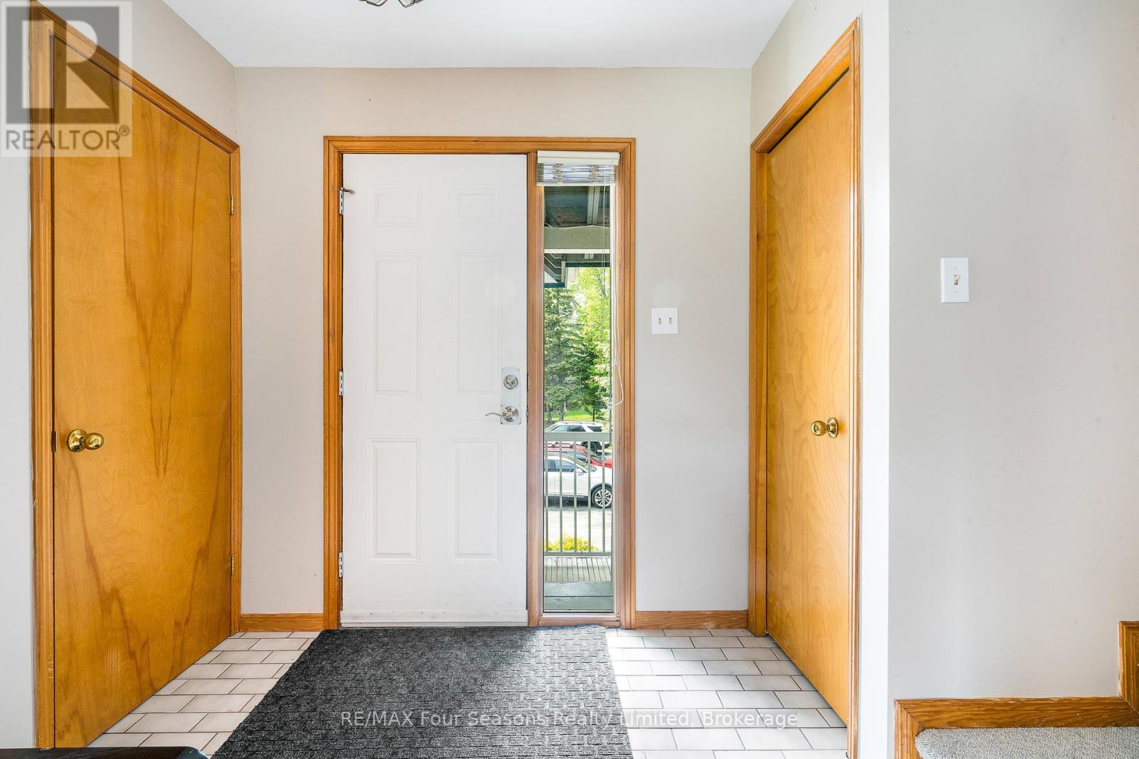 27 - 4 Ramblings Way, Collingwood, Ontario  L9Y 5C6 - Photo 4 - S12199842