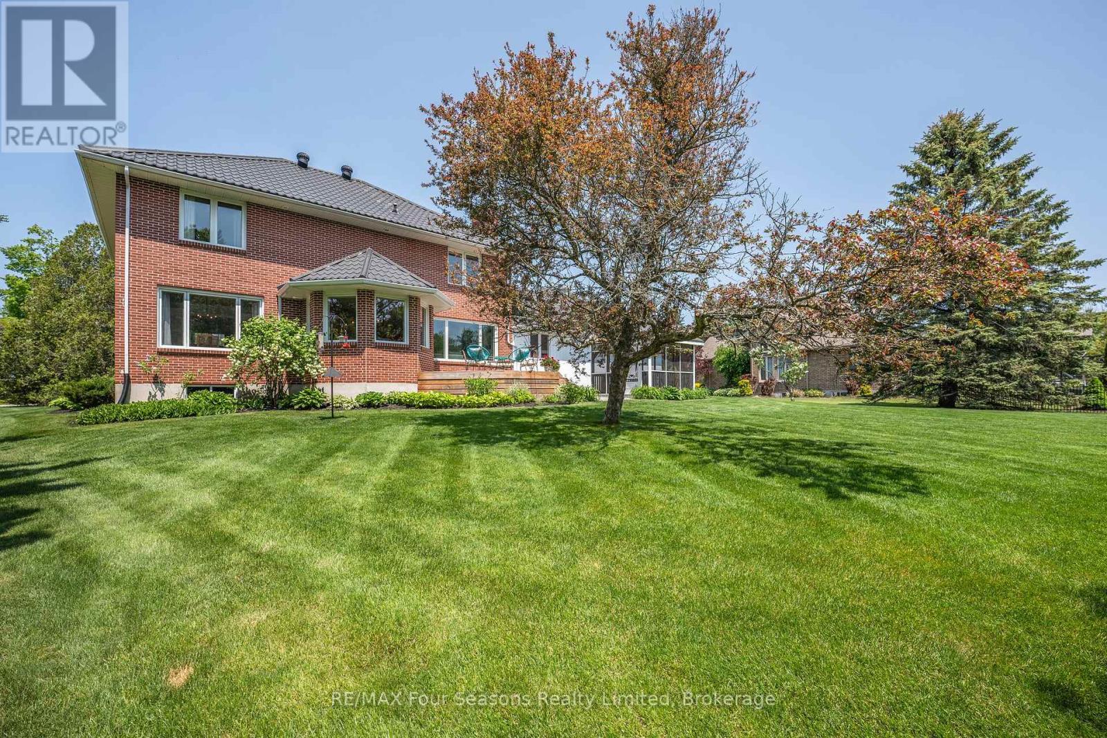 9 Jodies Lane, Springwater, Ontario  L9X 0M4 - Photo 43 - S12200016