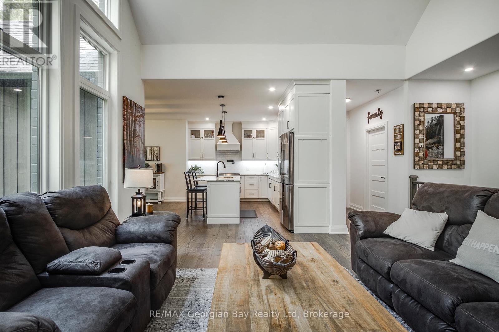 50 Windermere Circle, Tay, Ontario  L4R 0C3 - Photo 13 - S12200145
