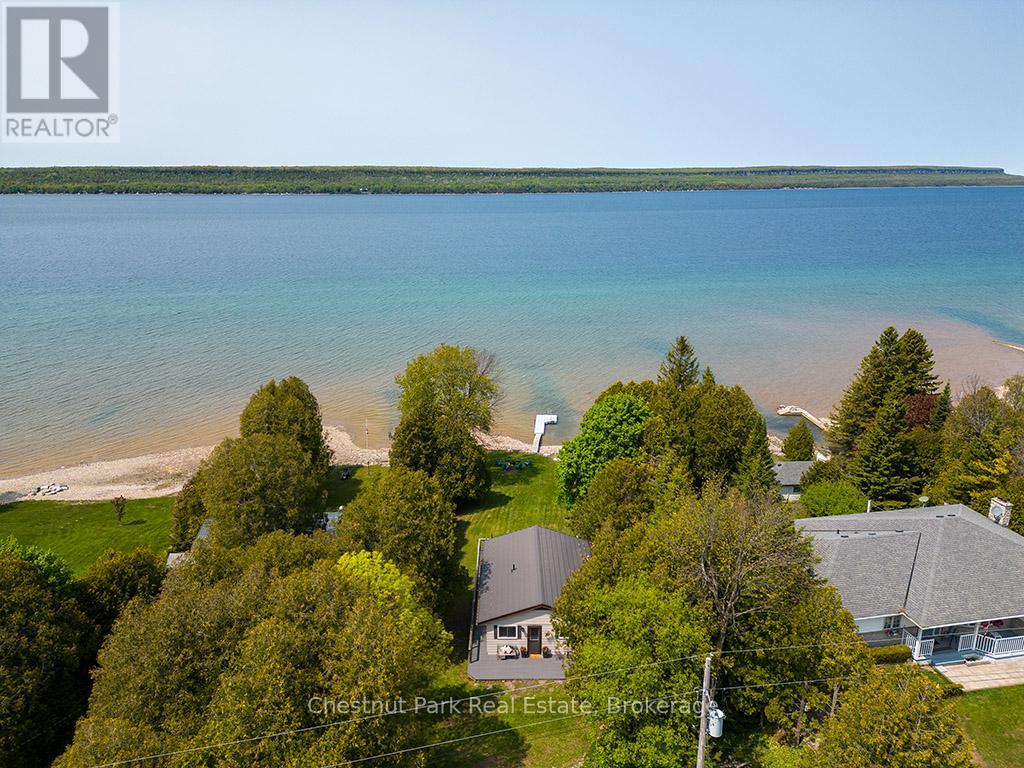 502419 Grey Road 1, Georgian Bluffs, Ontario  N0H 2T0 - Photo 4 - X12200131