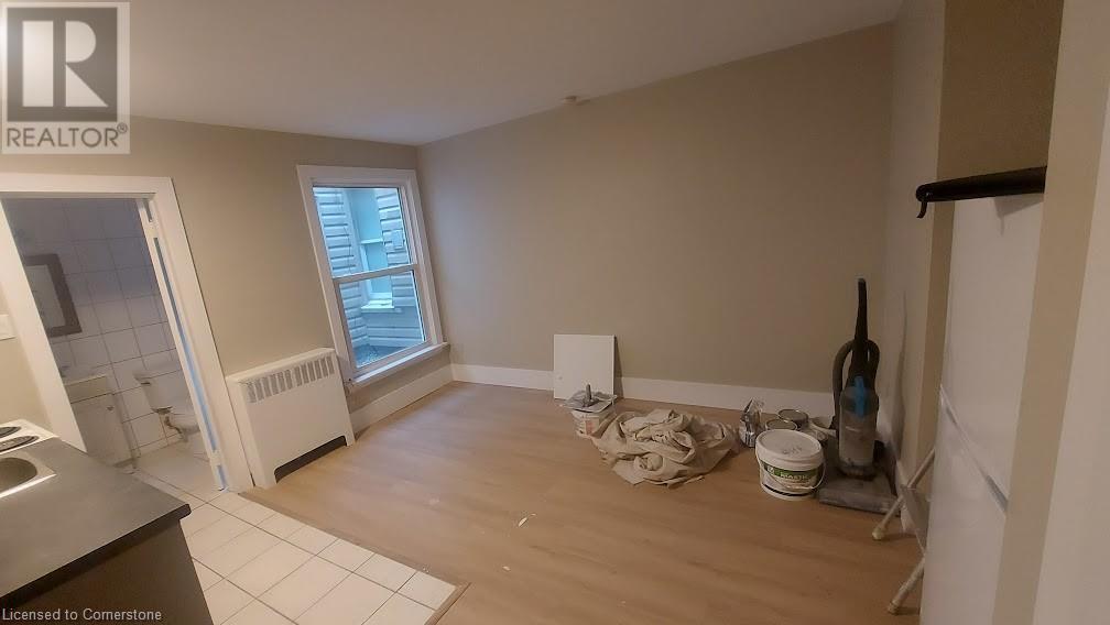 181 King Street E Unit# 4, Kitchener, Ontario  N2G 2K8 - Photo 3 - 40738066