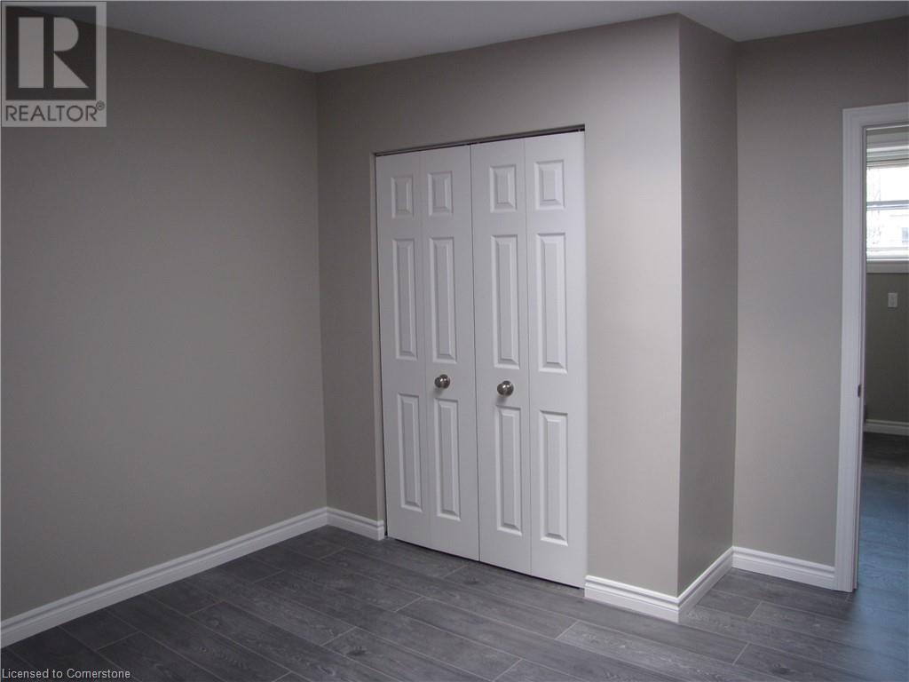 181 King Street E Unit# 15, Kitchener, Ontario  N2G 2K8 - Photo 4 - 40737545