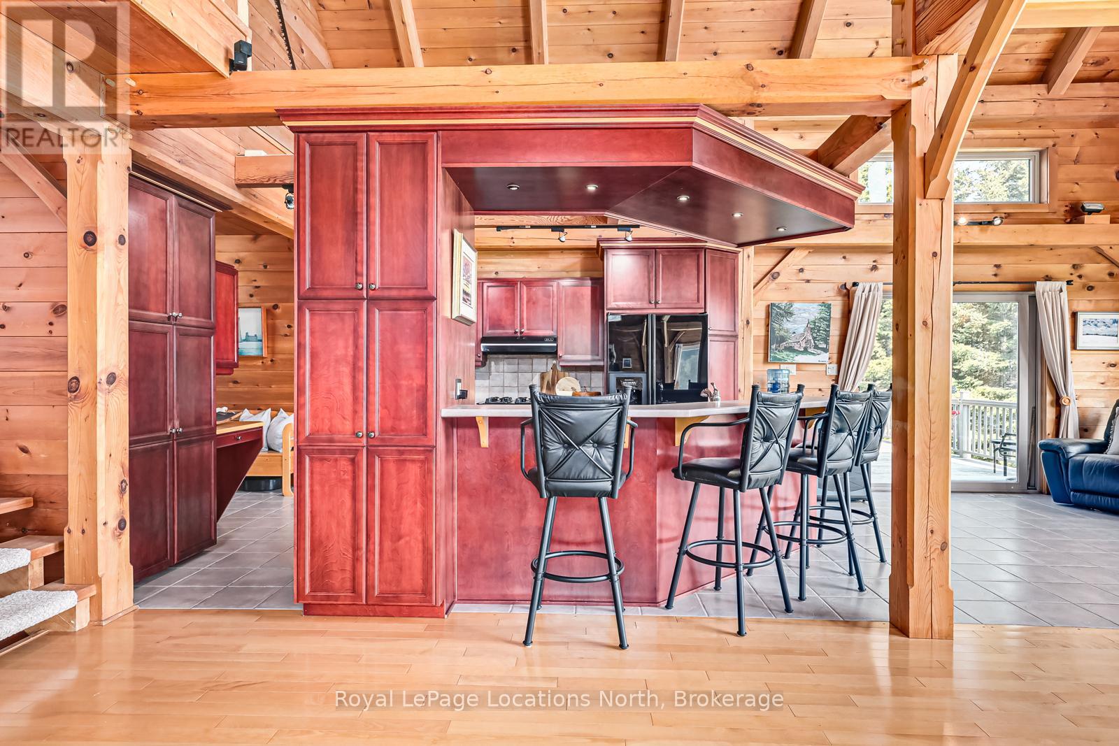 9197 County 91 Road, Clearview, Ontario  L0M 1H0 - Photo 10 - S12200369