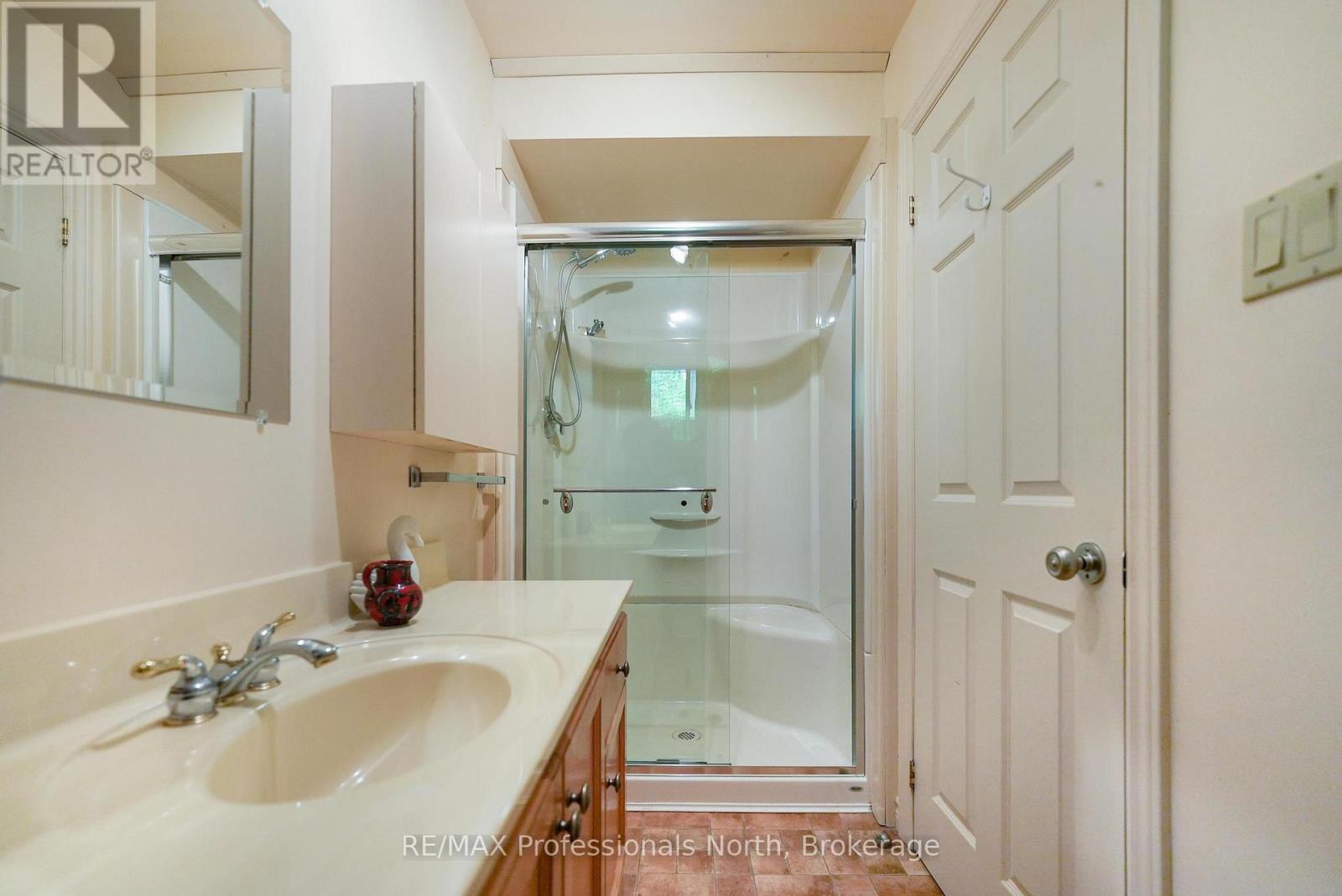 3072 Gelert Road, Minden Hills, Ontario  K0M 2K0 - Photo 15 - X12200360