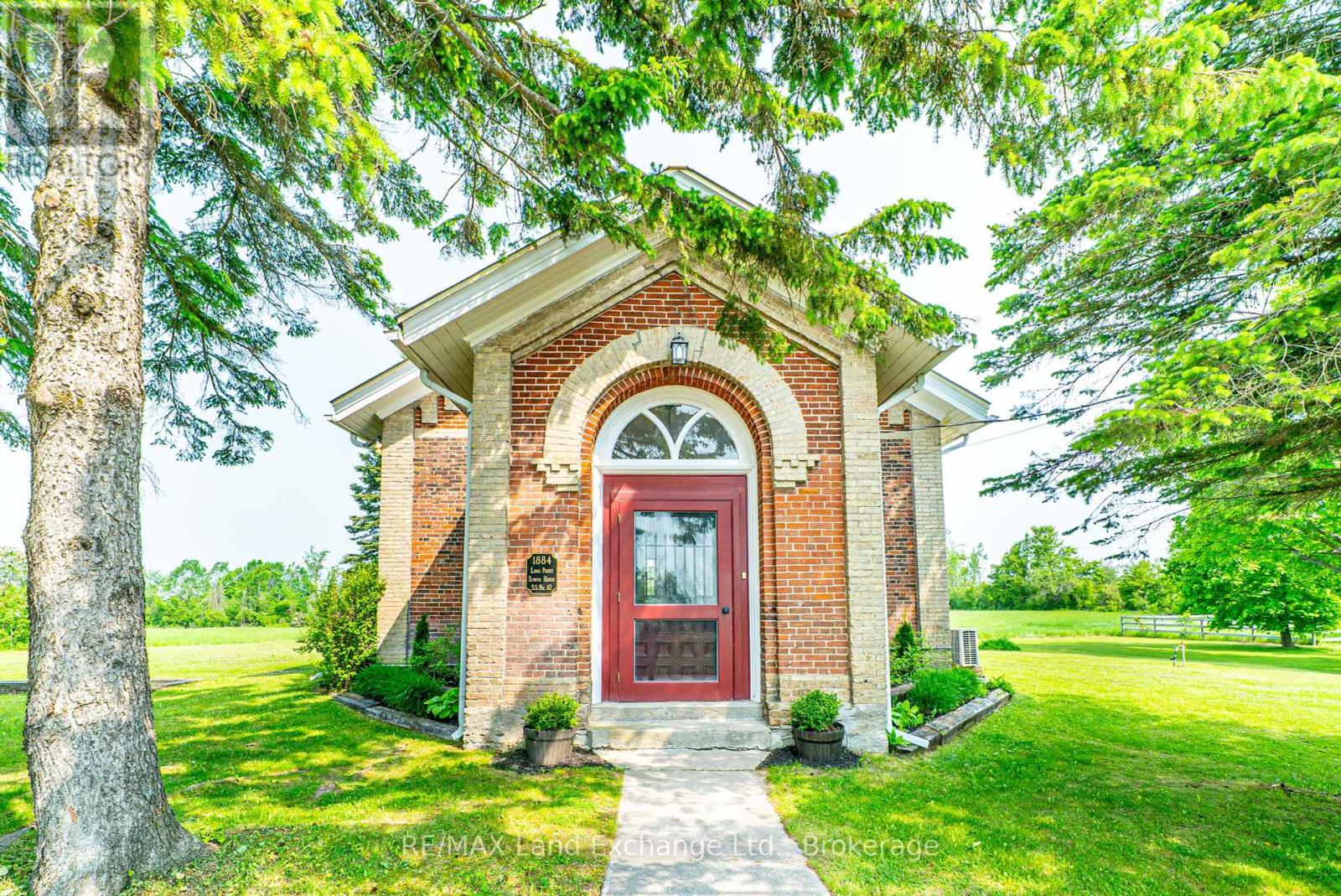 41 SCHOOL ROAD, Kawartha Lakes, Ontario
