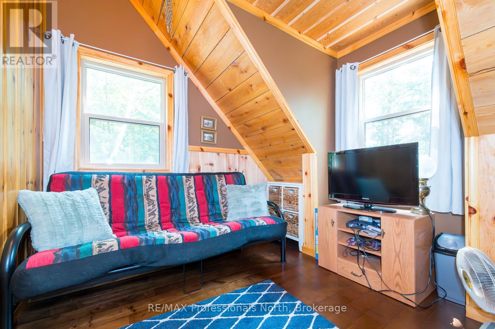 255 Cedar Lane, Kearney, Ontario  P0A 1M0 - Photo 14 - X12201030