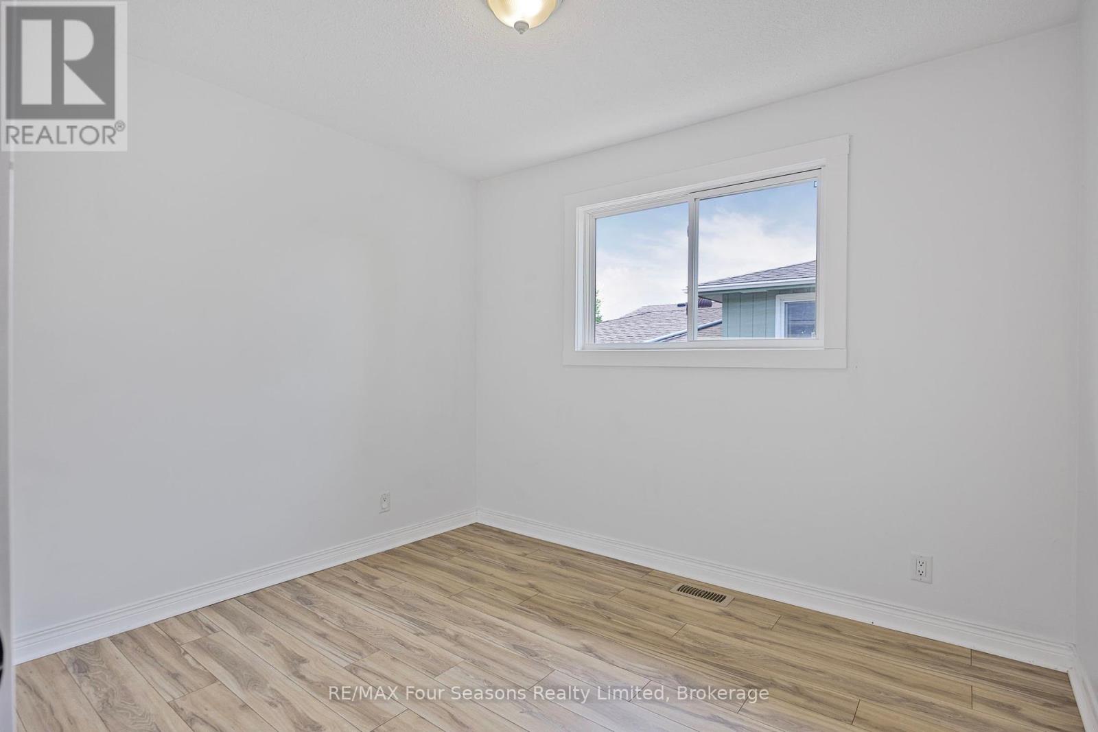 68 Courtice Crescent, Collingwood, Ontario  L9Y 4G1 - Photo 23 - S12201517