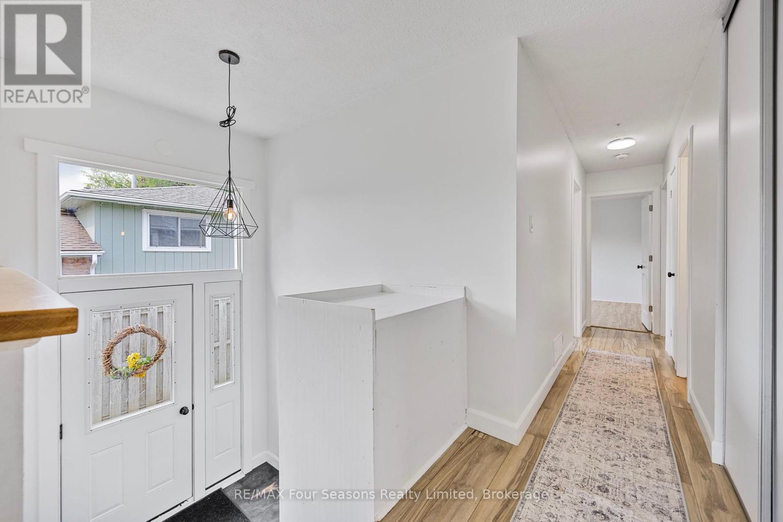 68 Courtice Crescent, Collingwood, Ontario  L9Y 4G1 - Photo 4 - S12201517