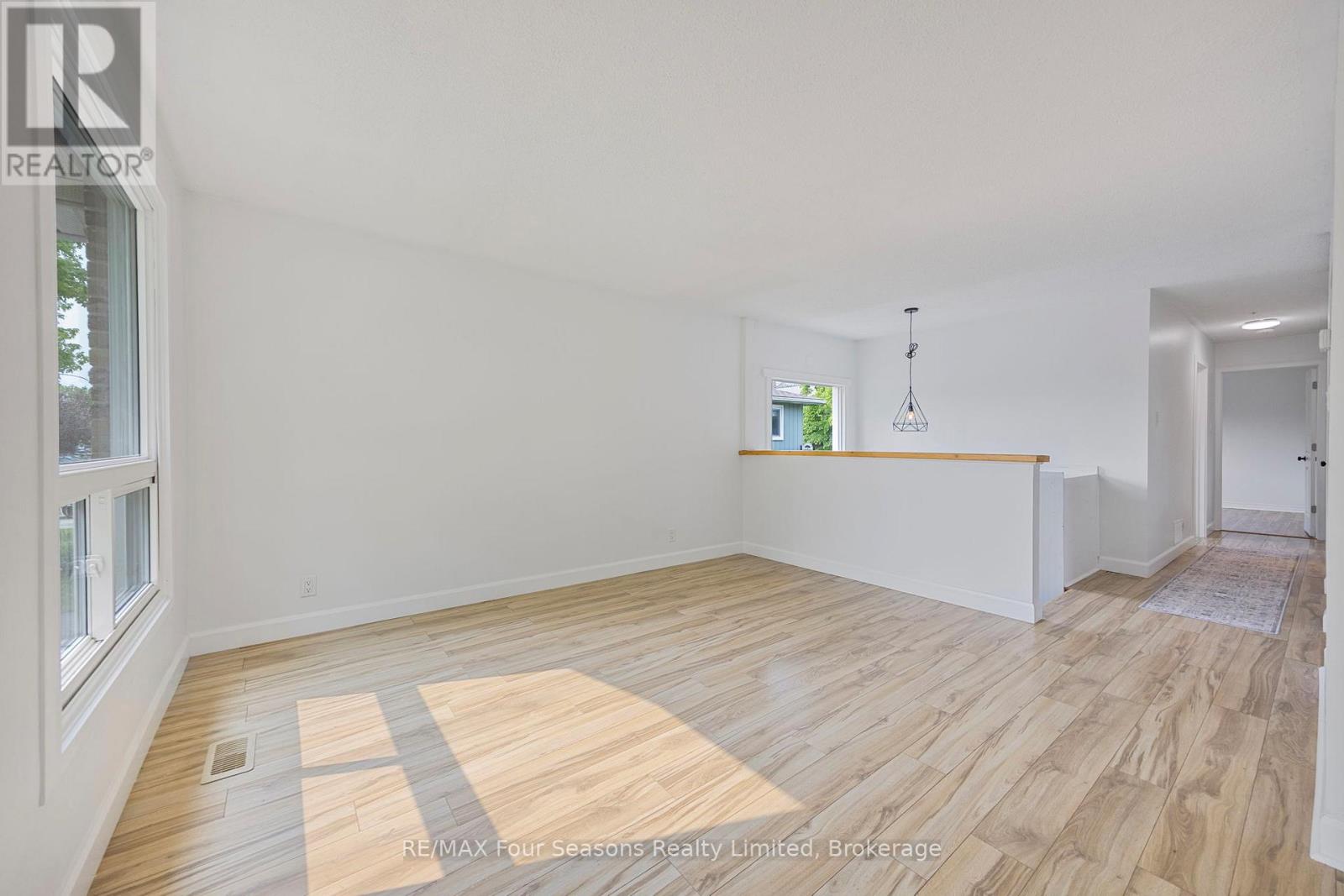 68 Courtice Crescent, Collingwood, Ontario  L9Y 4G1 - Photo 7 - S12201517