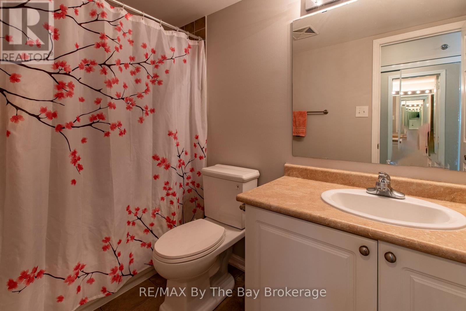 211 - 16 Westbury Road, Wasaga Beach, Ontario  L9Z 0B8 - Photo 29 - S12201538
