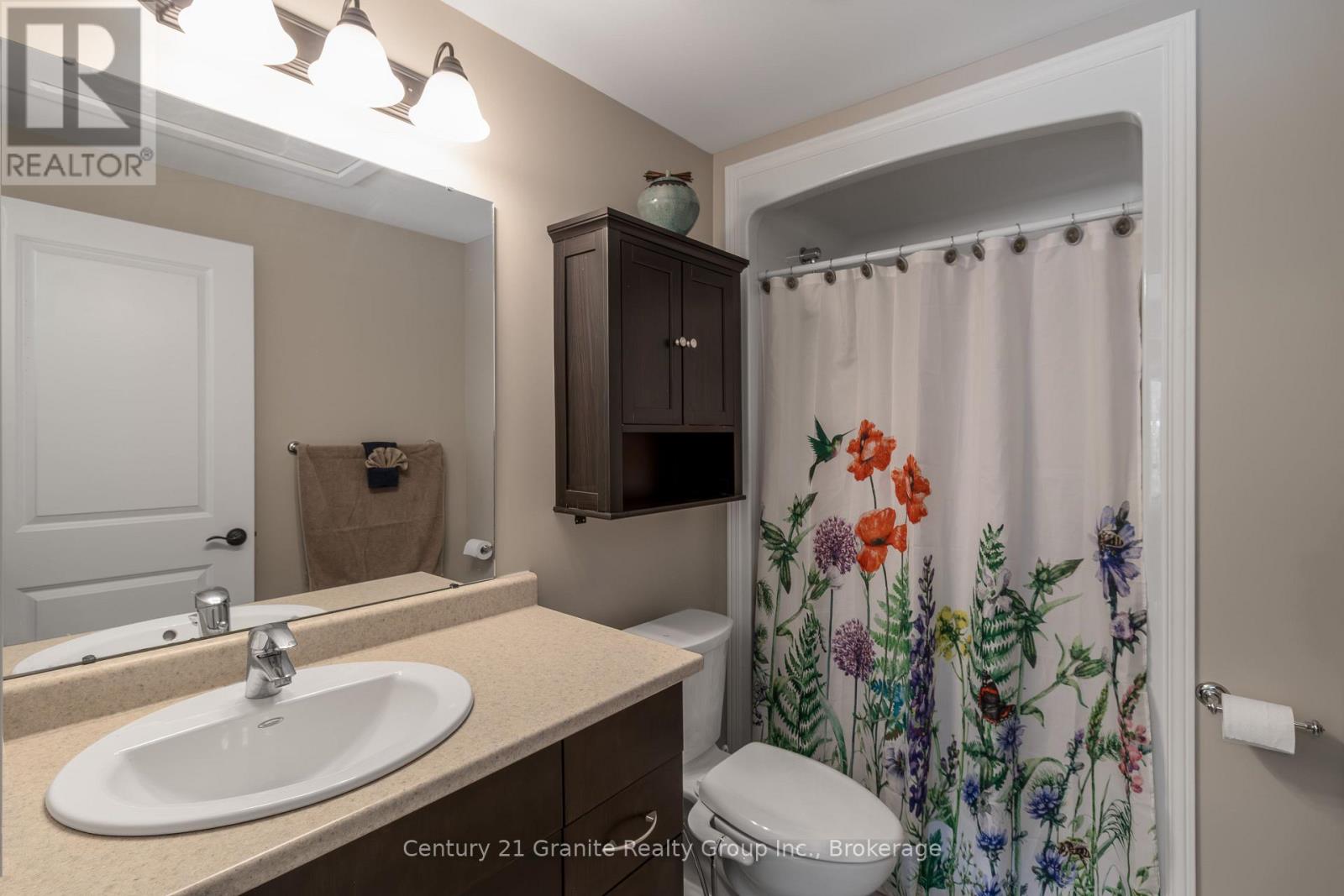 203 - 4 Lake Avenue, Dysart Et Al, Ontario  K0M 1S0 - Photo 14 - X12201578