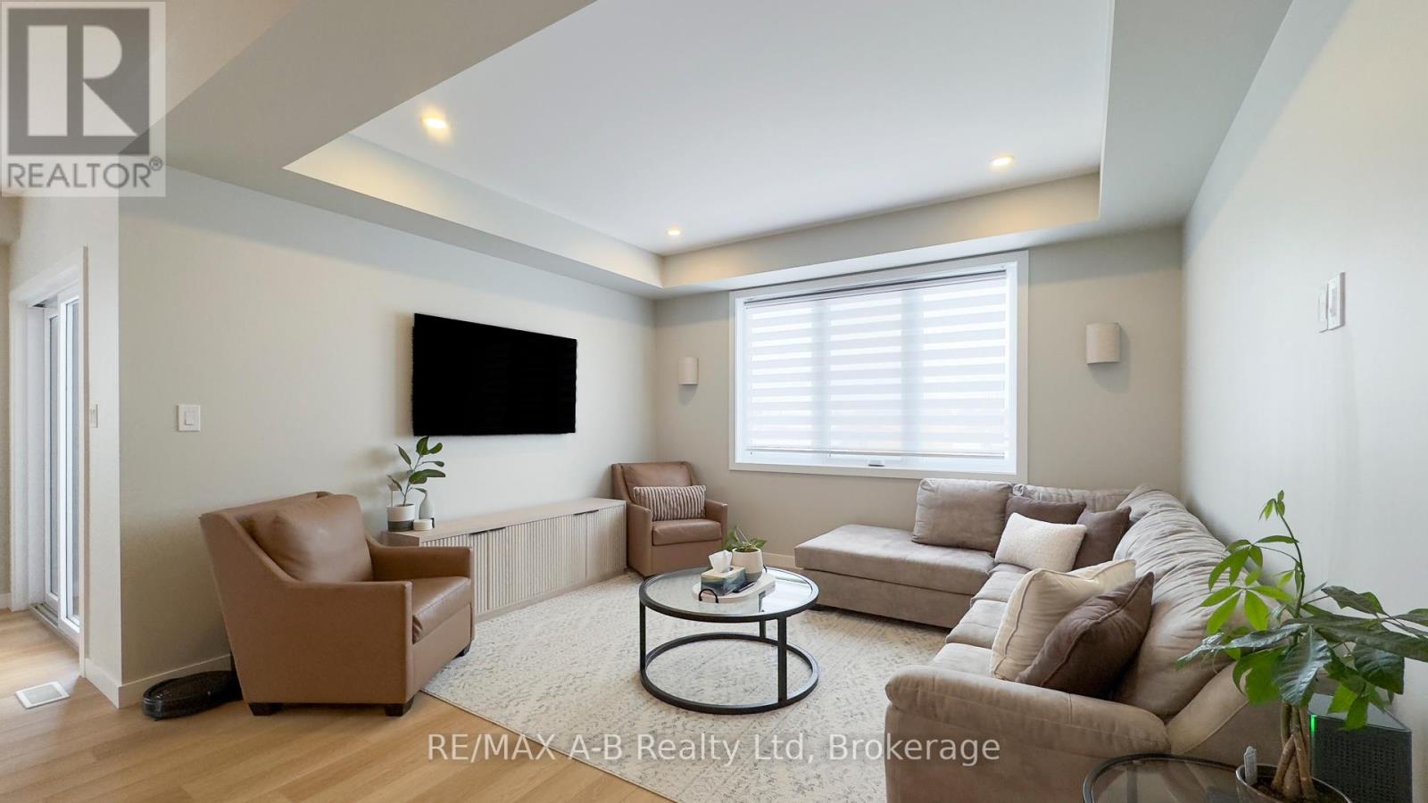 99 Clayton Street, West Perth, Ontario  N0M 1N0 - Photo 11 - X12201597